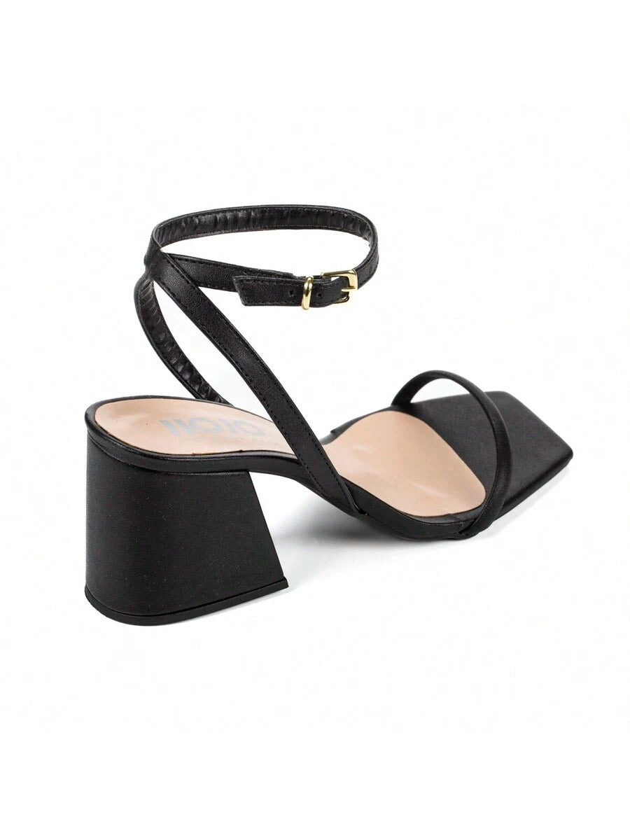 Woman's Kitten heel