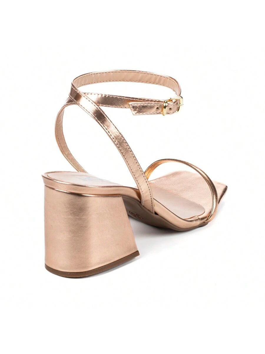 Woman's Kitten heel