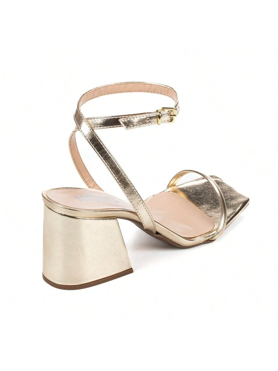 Woman's Kitten heel
