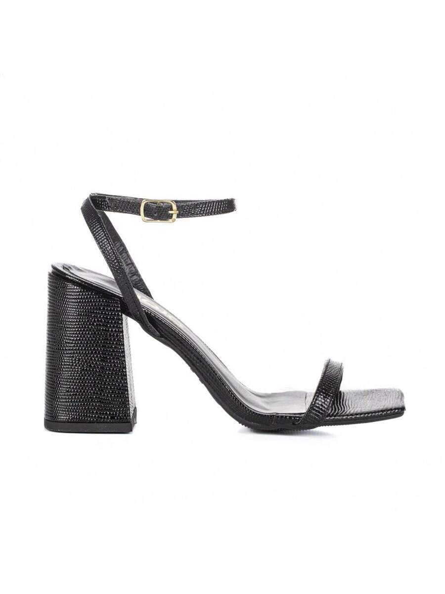 Woman's Kitten heel
