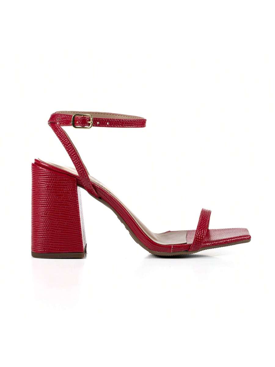 Woman's Kitten heel
