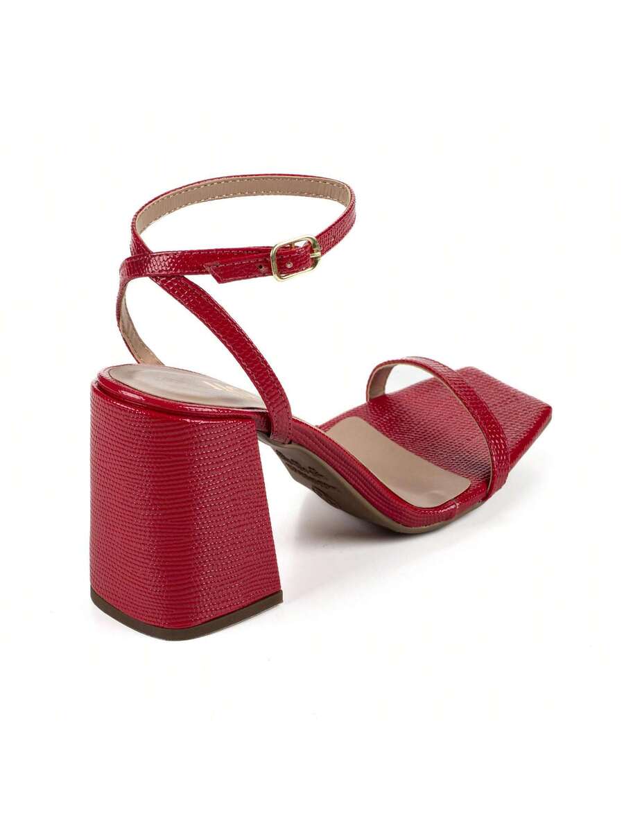 Woman's Kitten heel