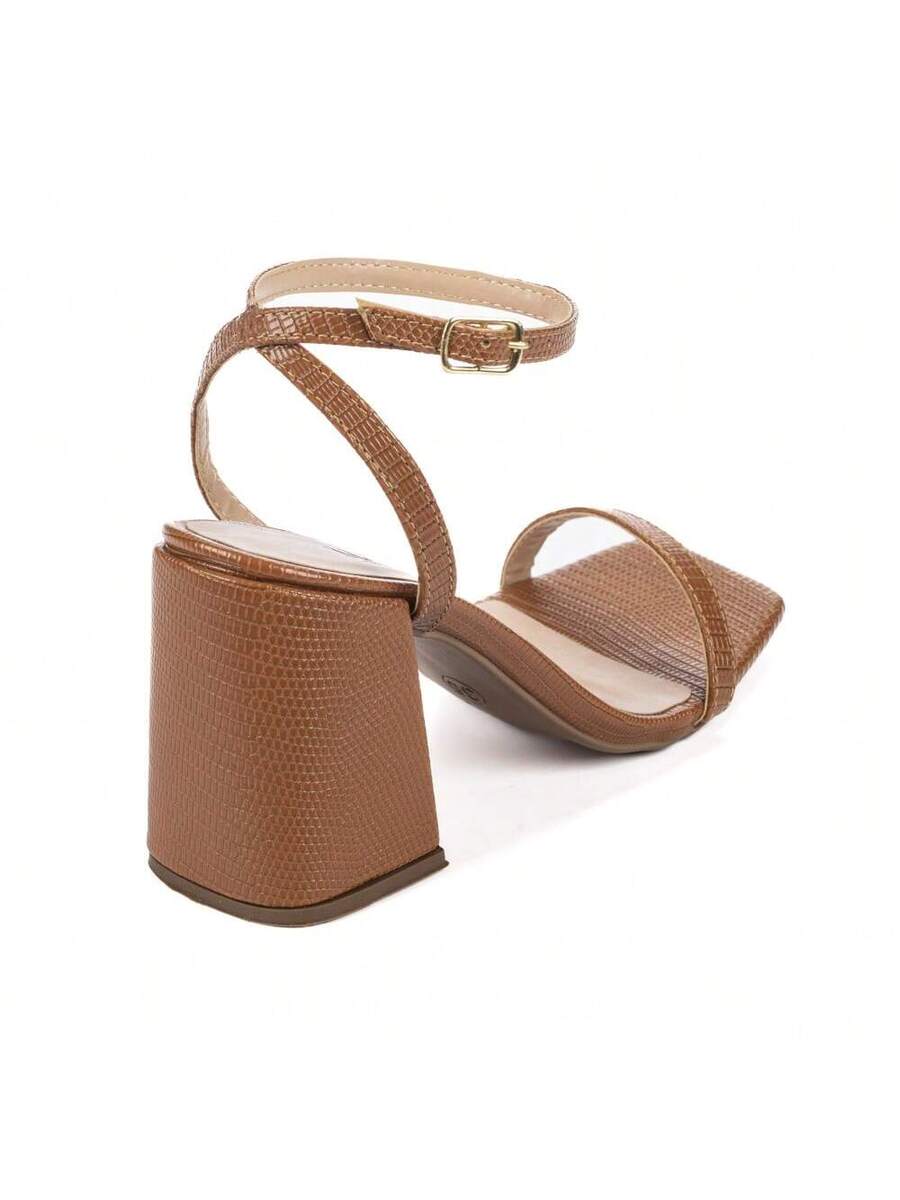 Woman's Kitten heel