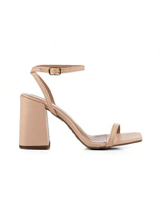 Woman's Kitten heel
