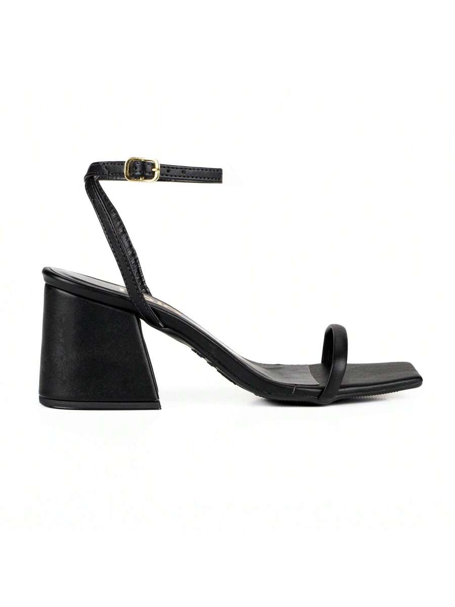 Woman's Kitten heel