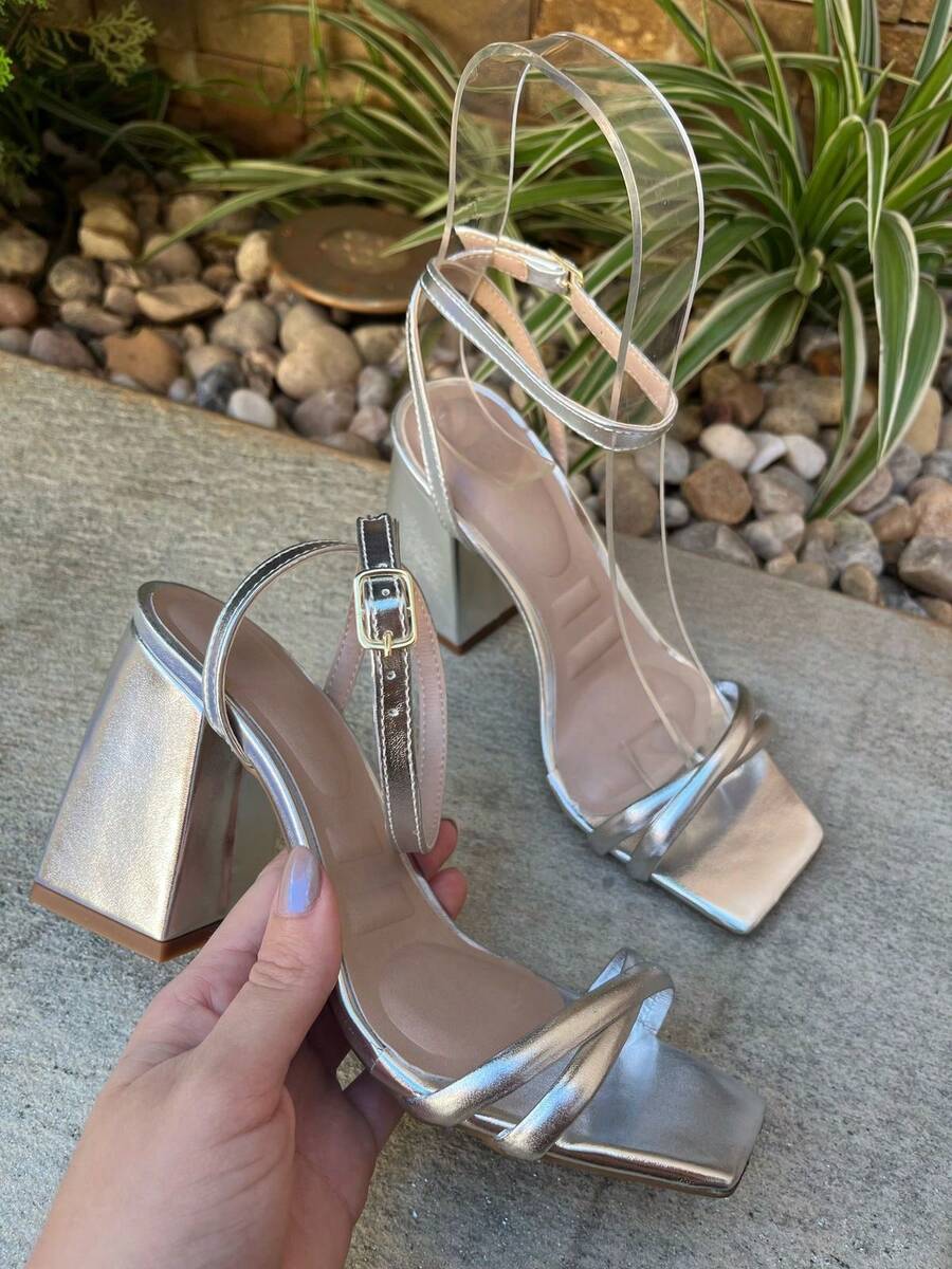 Woman's Kitten heel