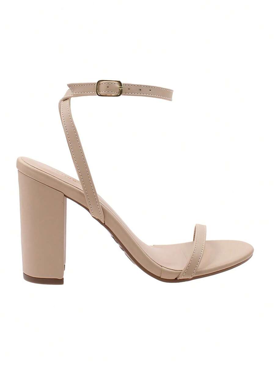 Woman's Kitten heel