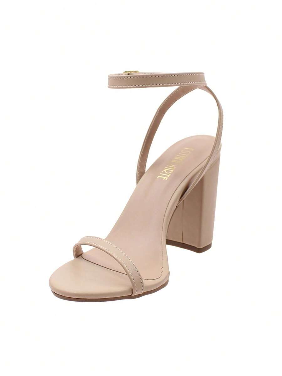 Woman's Kitten heel