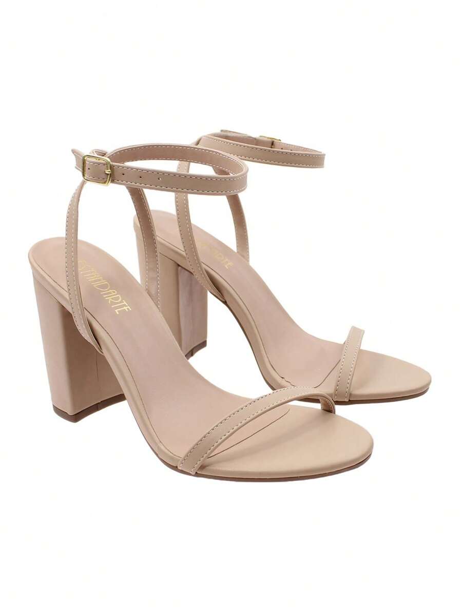 Woman's Kitten heel