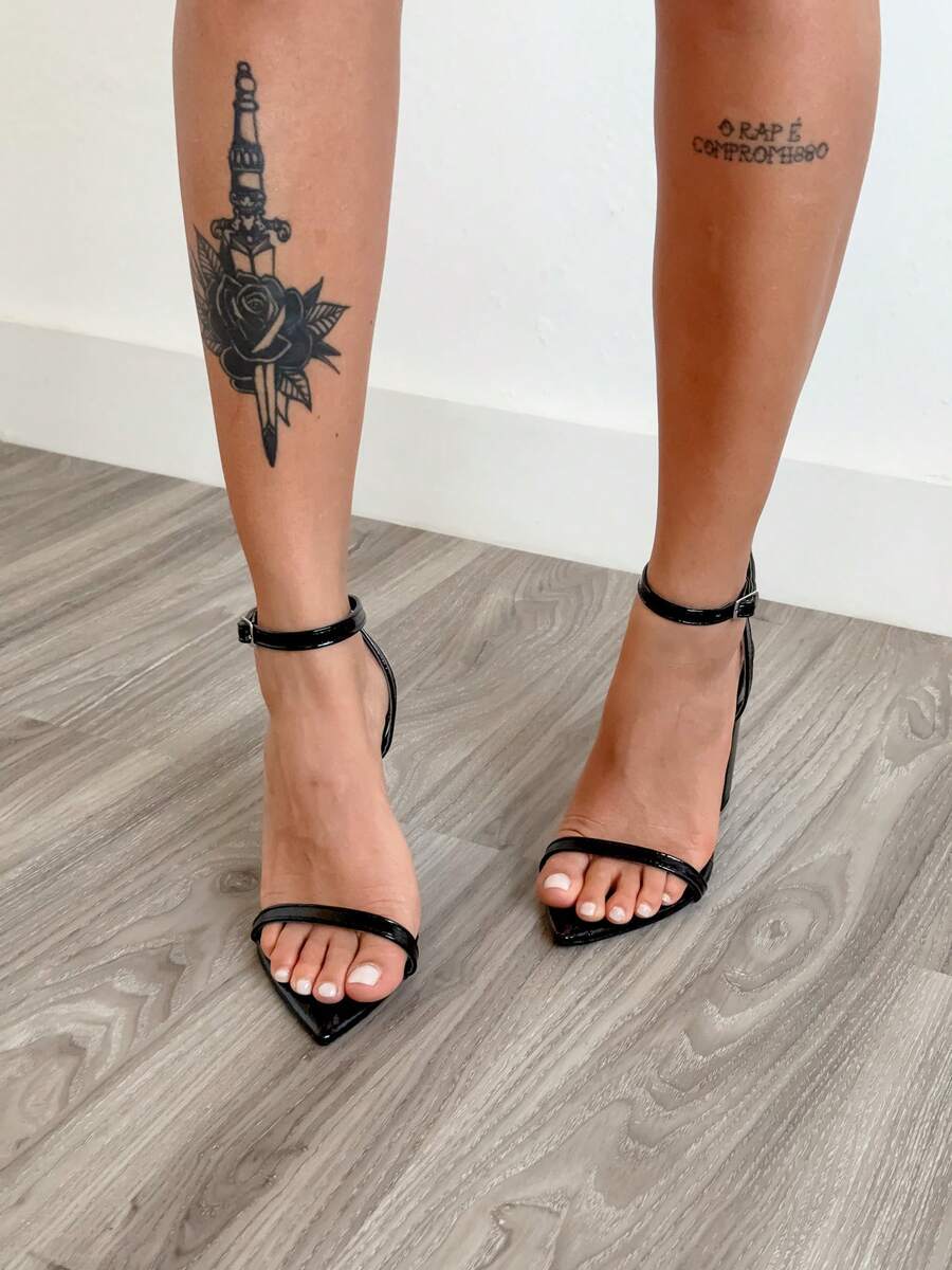 Woman's Kitten heel