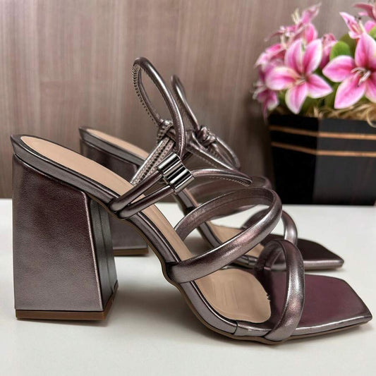 Woman's Kitten heel