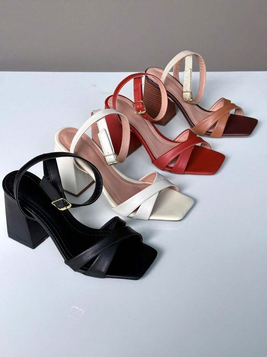 Woman's Kitten heel