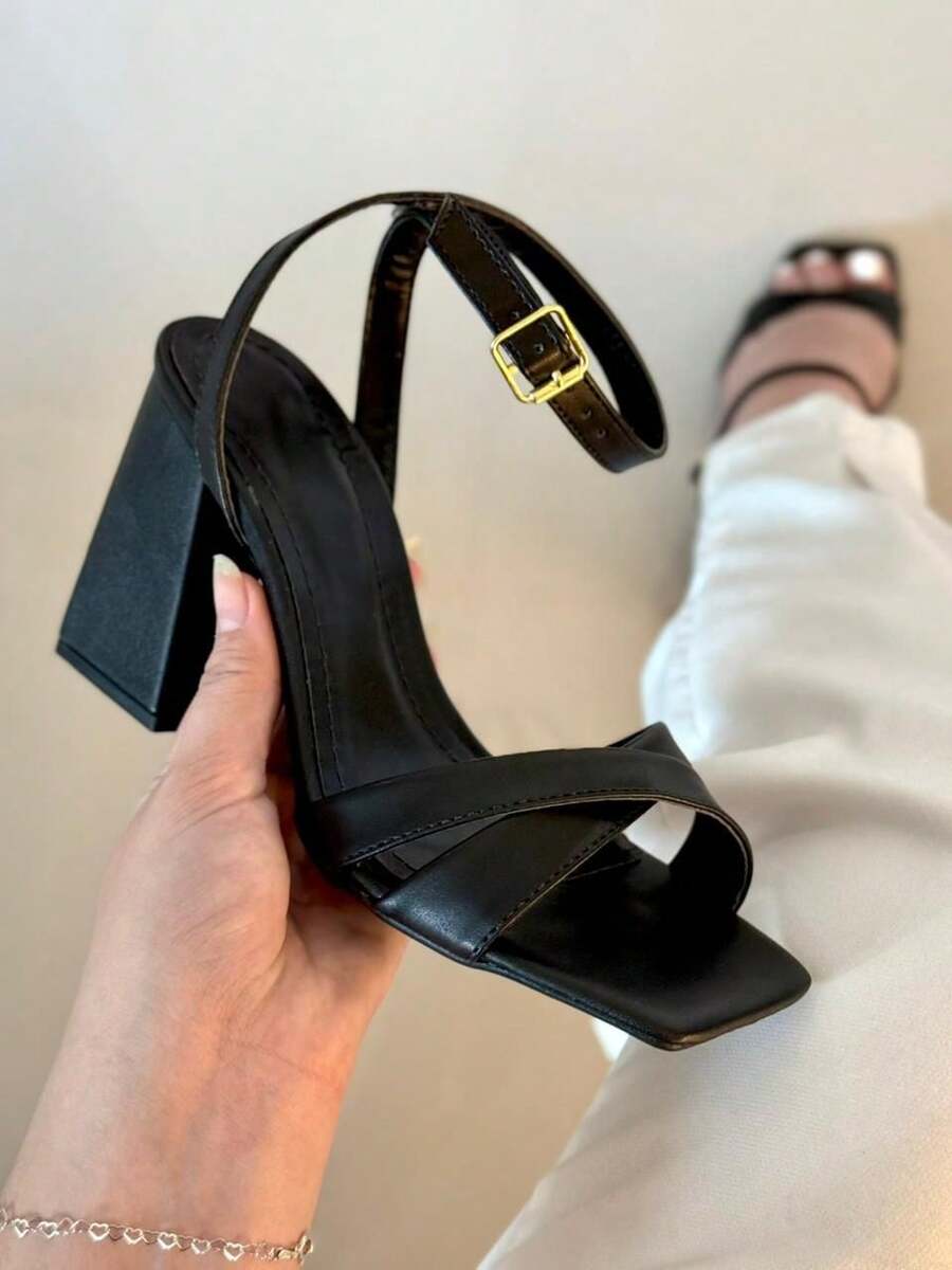 Woman's Kitten heel