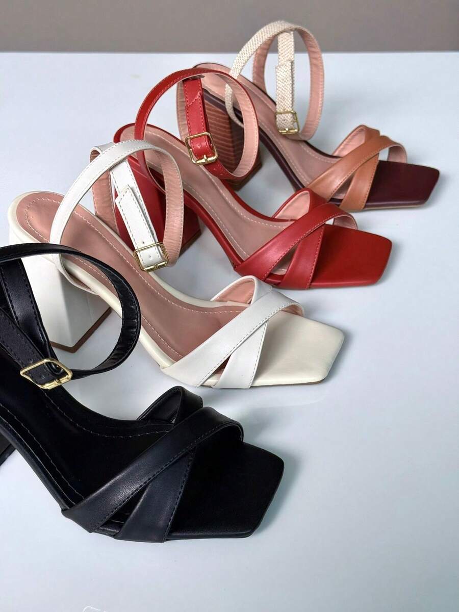 Woman's Kitten heel