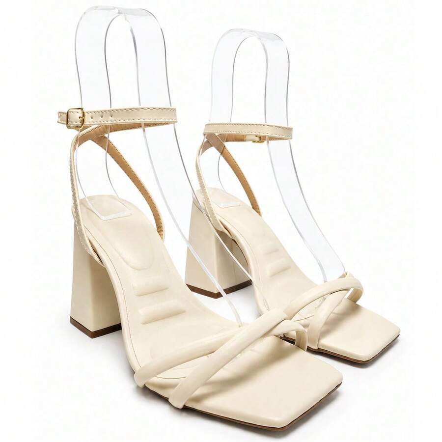 Woman's Kitten heel