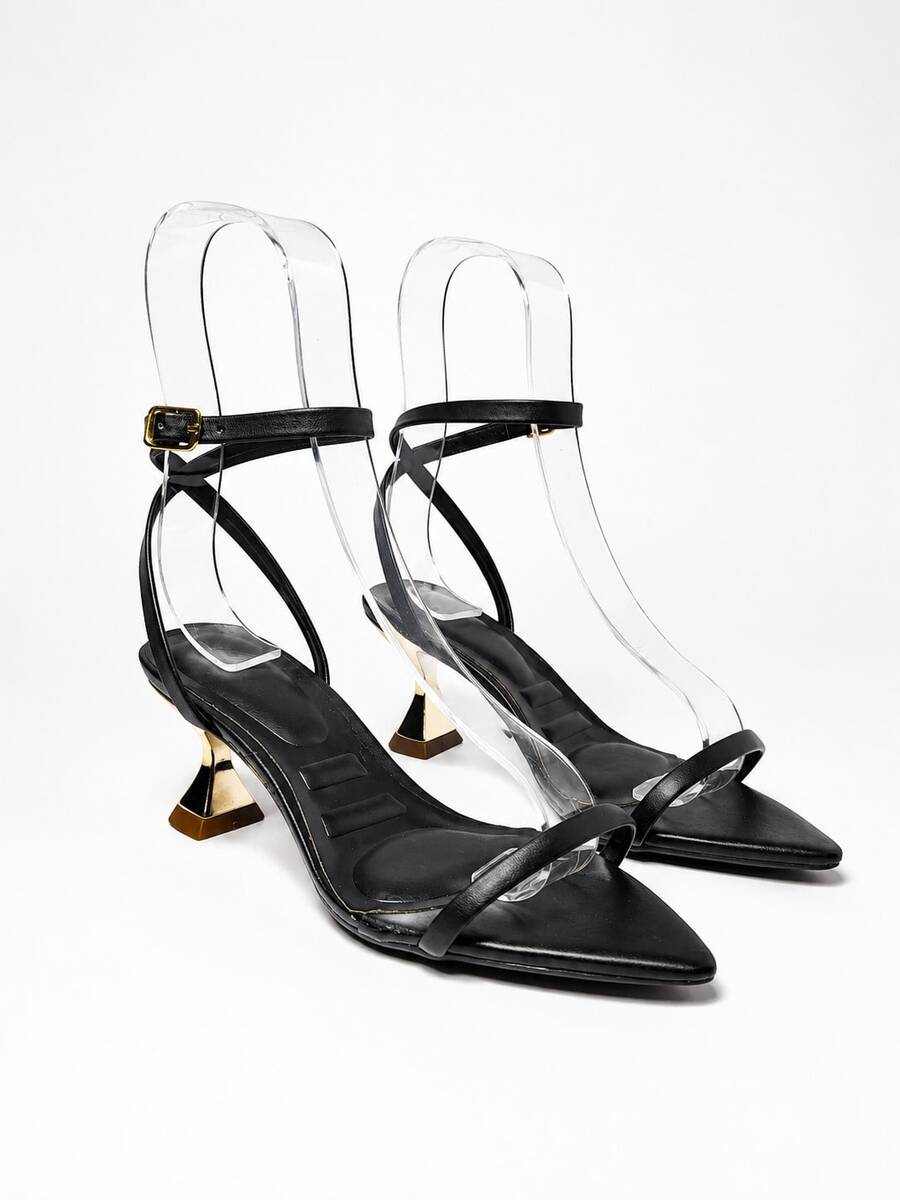 Woman's Kitten heel
