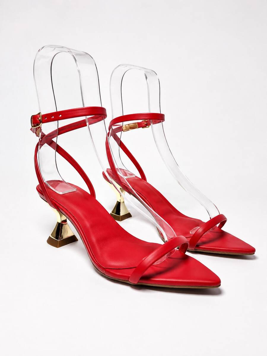 Woman's Kitten heel